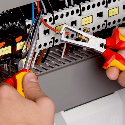 Universele Isolatiestripper VDE met openingsveer