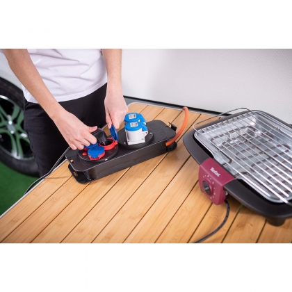 Camping-verdeelkast met CEE-stekker / brennenstuhl stroomverdeler 16A voor camping en permanent gebruik buitenshuis IP44 (Camping-stroomverdeler met 1,50 m kabel in oranje )