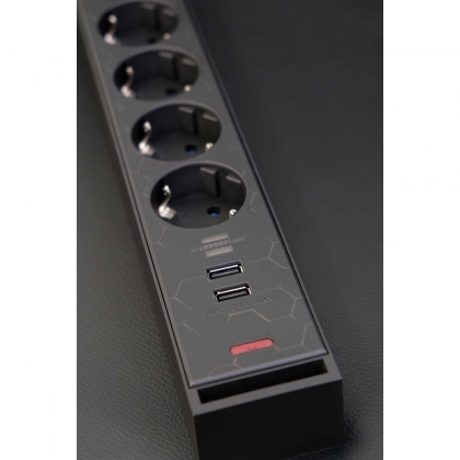 Gaming stekkerdoos GSL 05 5-voudig met 2 USB-laadfuncties 1,5m H05VV-F3G1.5 TYPE F