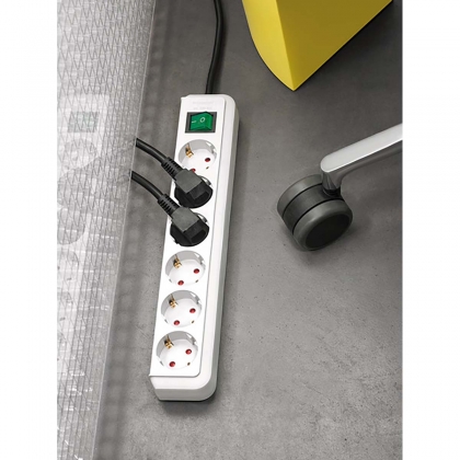 Eco-Line 6-voudige Stekkerdoos (verdeeldoos met schakelaar en 1,50 m kabel) TYPE F