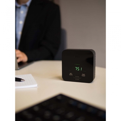 CO2-meter C2M L 4050 / CO2-verkeerslicht voor het bewaken van de luchtkwaliteit (met display en akoestisch signaal, met geïntegreerde batterij, tot 12 uur gebruik)