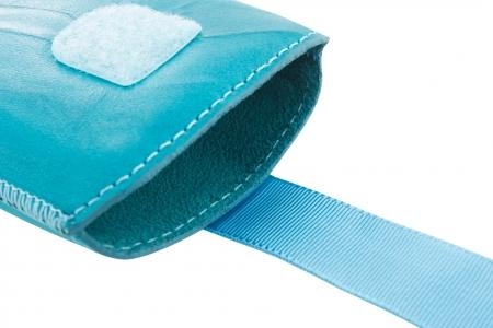 Mobiparts Uni Pouch SMOKE Size M Turquoise