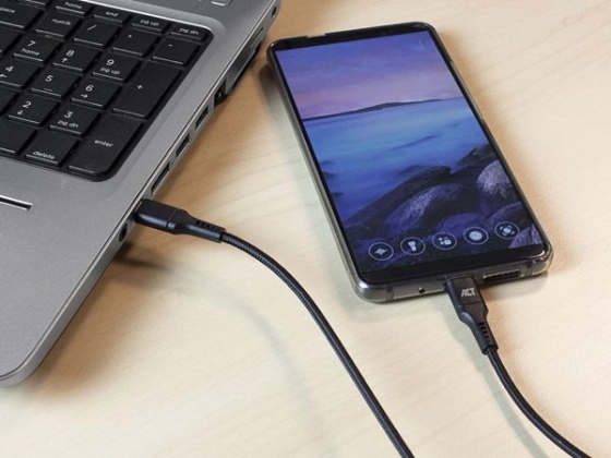 USB 2.0 oplaad-/datakabel C male - C male 60 W - 1 m