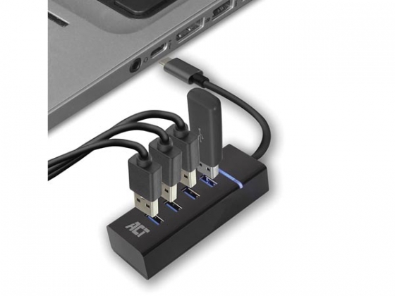 USB-C 3.2 Gen1 hub 4 x USB-A