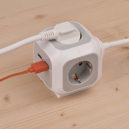 ALEA-Power Stekkerdoos met USB /Stekkerblok (Stekkerdozen 4-voudig, 2x USB Lader en 1,40 m kabel) TYPE F