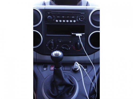 USB-LADER VOOR DE AUTO MET 2 x USB-AANSLUITING (5 V - 4.2 A) - 21 W max.