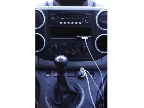 USB-LADER VOOR DE AUTO MET 2 x USB-AANSLUITING - 5V - 2.1A, 10.5W max.