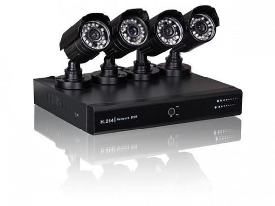 STANDAARD VIDEOBEWAKINGSSET: DVR + 4 CAMERA'S + ACCESSOIRES + 500 GB HD