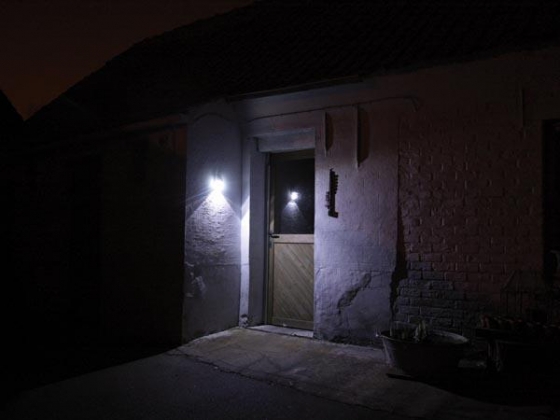 SOLAR TUINWANDLAMP IN ROESTVRIJ STAAL + PIR 0.5 W