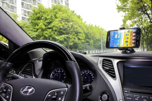 Universal Smartphone Mount In-Car Window and Dashboard Zwart