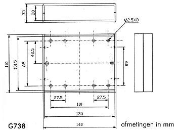 BRANDVERTRAGENDE BEHUIZING - LICHTGRIJS MET ZWARTE EINDPANELEN 140 x 110 x 35mm