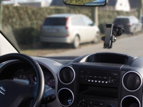 UNIVERSELE HOUDER VOOR SMARTPHONE - ANTISLIPMAT