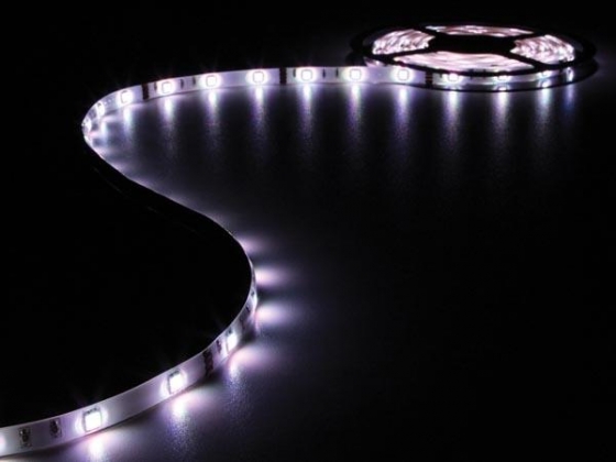 FLEXIBELE RGB-LEDSTRIP - 30 LEDS - PER METER - 12 V