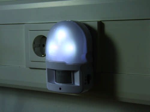 LED nachtlamp met bewegingsmelder voor in het stopcontact