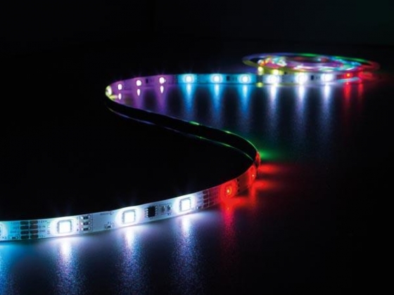 KIT MET DIGITAAL GEANIMEERDE LED-STRIP, CONTROLLER EN VOEDING - RGB - 150 LEDs - 5 m - 12 VDC