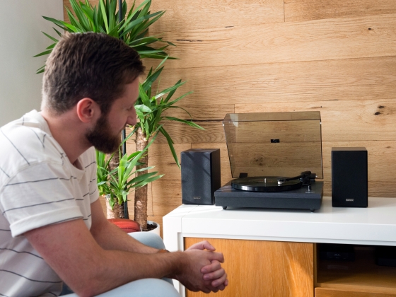 Platenspeler met Bluetooth® en twee externe luidsprekers Zwart