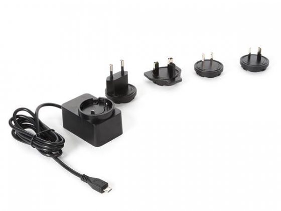 UNIVERSELE LADER MET MICRO-USB-AANSLUITING - 5 V - 2.5 A met 4 reisstekkers