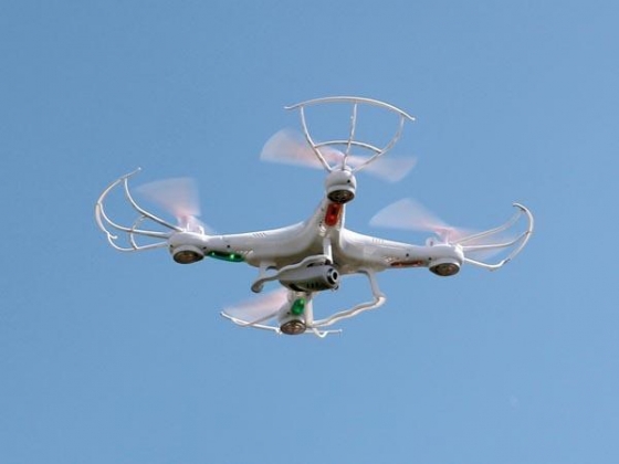 QUADCOPTER MET HD-CAMERA (2 MP) - 2.4 GHz 4-KANAALSZENDER