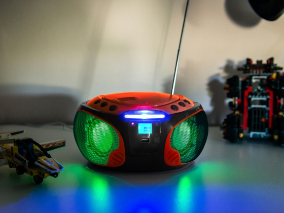 SCD-550RD Draagbare FM-radio CD/MP3/USB/Bluetooth-speler® met LED-verlichting Rood