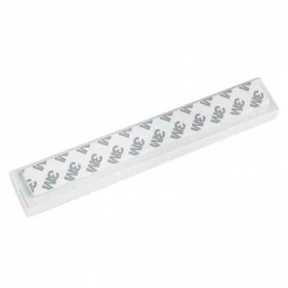 LEDLAMP MET PIR-SENSOR OP BATTERIJEN