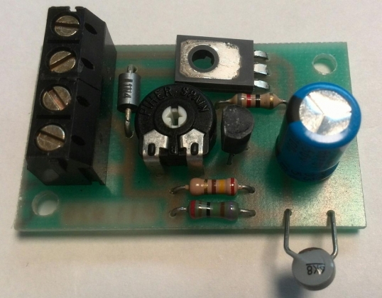 Temperatuurgestuurde ventilatorregeling