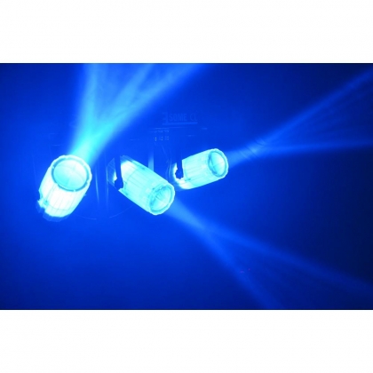 3-Some Lichtset 3x 57 RGBW LED's Clear