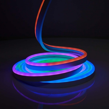 SmartLife LED Strip | Wi-Fi | Meerkleurig | SMD | 5.00 m | IP65 | 2700 K | 480 lm | Android™ / IOS